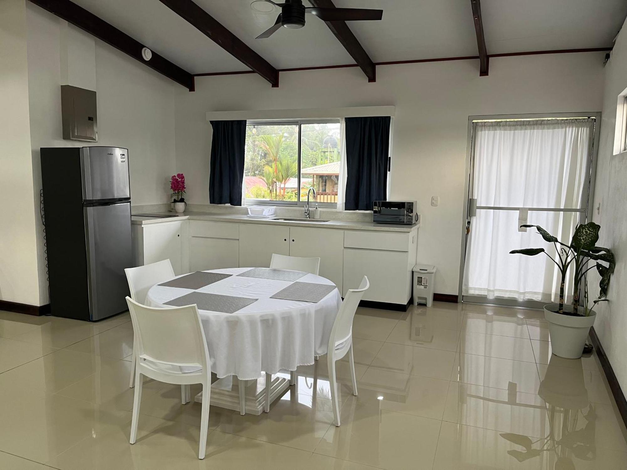 The Babylon Suite Tortuguero Εξωτερικό φωτογραφία